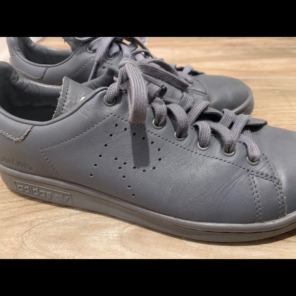 Adidas x Raf Simons - Picture 1 of 5